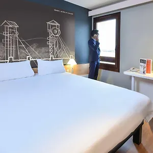Hotel Ibis Charleroi Airport Brussels South, Fleurus